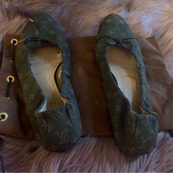 Louis Vuitton LV Monogram Canvas Ballet Flats Size 37 Green - Picture 3 of 3